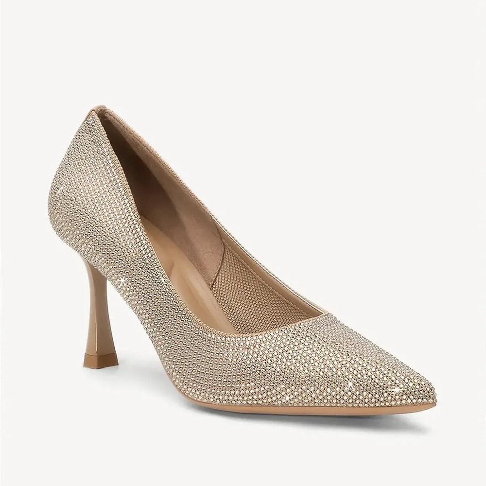 EternalPace Diamond Pointed Toe
Heeled Pump
Wide Fit